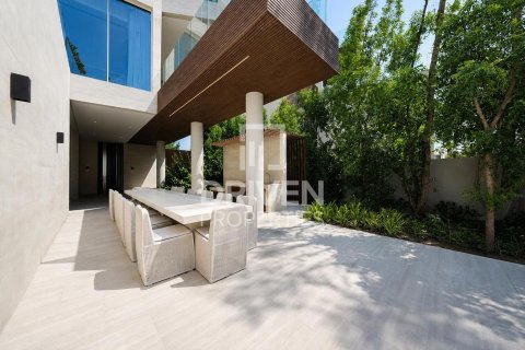 Villa in The World Islands, Dubai 2255.04 sq.m. № 128418 - photo 26
