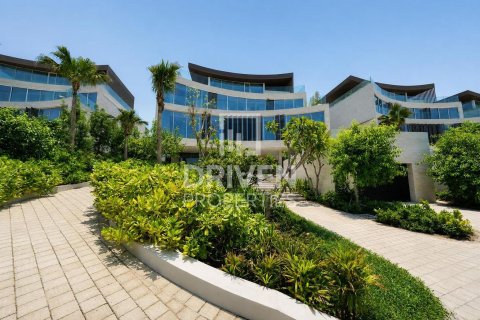 Villa in The World Islands, Dubai 2255.04 sq.m. № 128418 - photo 4
