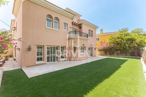 Villa in Arabian Ranches, Dubai 5 bedrooms, 633.51 sq.m. № 128417 - photo 30