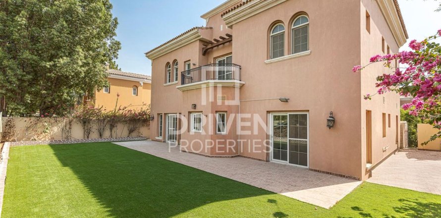 Villa in Arabian Ranches, Dubai 5 bedrooms, 633.51 sq.m. № 128417