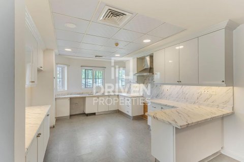 Villa in Arabian Ranches, Dubai 5 bedrooms, 633.51 sq.m. № 128417 - photo 19
