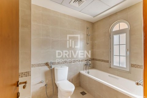 Villa in Arabian Ranches, Dubai 5 bedrooms, 633.51 sq.m. № 128417 - photo 28