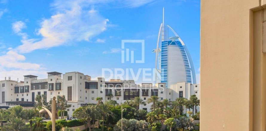 Apartment in Umm Suqeim 3, Umm Suqeim, Dubai 2 bedrooms, 126.07 sq.m. № 128473