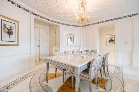 Apartamento en Palazzo Versace, Culture Village, Dubai, 3 dormitorios, 208.01 m², № 128419 - foto 4