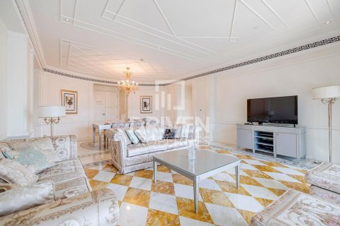 Apartamento en Palazzo Versace, Culture Village, Dubai, 3 dormitorios, 208.01 m², № 128419