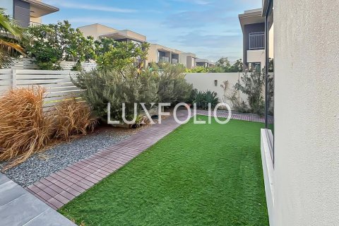 Villa in Maple at Dubai Hills Estate, Dubai Hills Estate, Dubai 4 bedrooms, 299 sq.m. № 46366 - photo 14