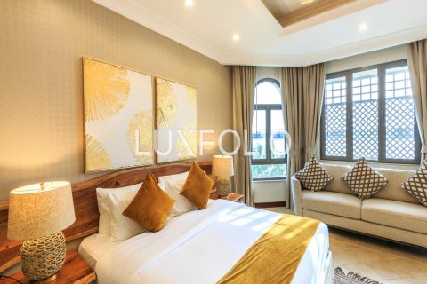 Villa in Garden Homes, Palm Jumeirah, Dubai 4 bedrooms, 622 sq.m. № 46363 - photo 10