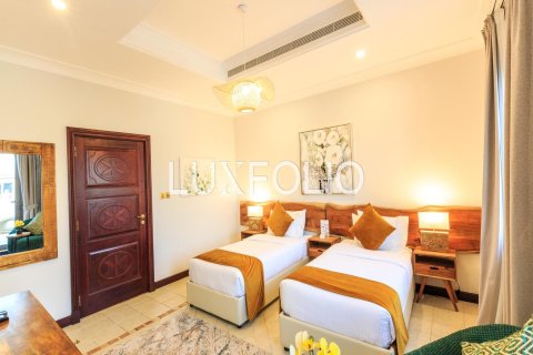 Villa in Garden Homes, Palm Jumeirah, Dubai 4 bedrooms, 622 sq.m. № 46363 - photo 17