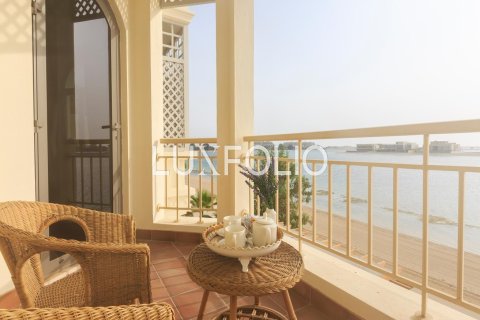 Villa in Garden Homes, Palm Jumeirah, Dubai 4 bedrooms, 622 sq.m. № 46363 - photo 11