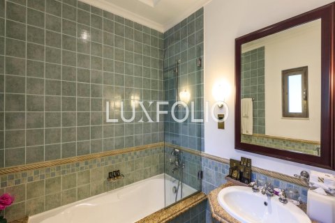 Villa in Garden Homes, Palm Jumeirah, Dubai 4 bedrooms, 622 sq.m. № 46363 - photo 20