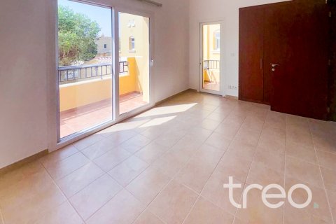 Снять в аренду виллу в Арабиан Ранчес, Дубай: 2 спальни, 302.59м², № 119914 - фото 6