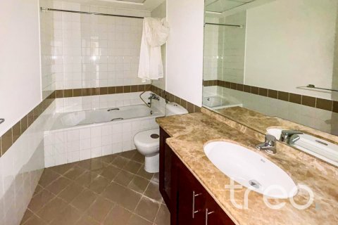 Снять в аренду виллу в Арабиан Ранчес, Дубай: 2 спальни, 302.59м², № 119914 - фото 7