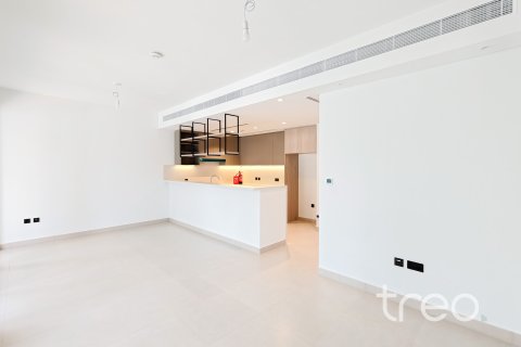 Снять в аренду таунхаус в Aura, Tilal Al Ghaf, Дубай: 3 спальни, 140.66м², № 119920 - фото 2