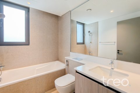 Снять в аренду таунхаус в Aura, Tilal Al Ghaf, Дубай: 3 спальни, 140.66м², № 119920 - фото 14