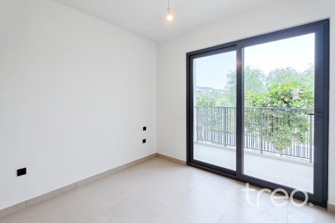 Снять в аренду таунхаус в Aura, Tilal Al Ghaf, Дубай: 3 спальни, 140.66м², № 119920 - фото 6