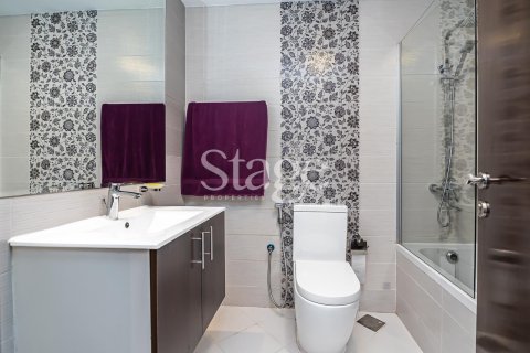 Apartment in Dubai Silicon Oasis, Dubai 2 bedrooms, 121 sq.m. № 64548 - photo 14