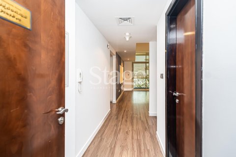 Apartment in Dubai Silicon Oasis, Dubai 2 bedrooms, 121 sq.m. № 64548 - photo 15