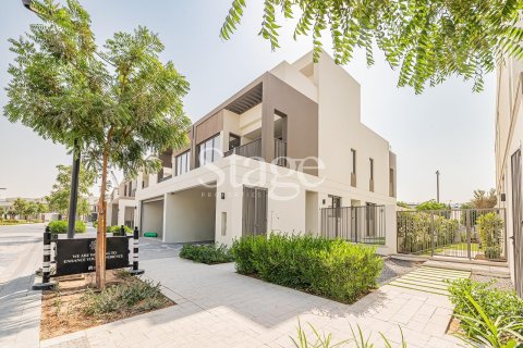 Villa in Aura, Tilal Al Ghaf, Dubai 4 bedrooms, 226 sq.m. № 64547 - photo 2