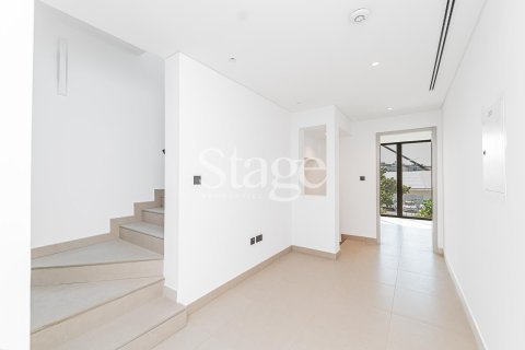 Villa in Aura, Tilal Al Ghaf, Dubai 4 bedrooms, 226 sq.m. № 64547 - photo 19