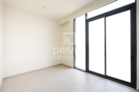 Villa in EMAAR South, Dubai South (Dubai World Central), Dubai 4 bedrooms, 519.79 sq.m. № 140996 - photo 8