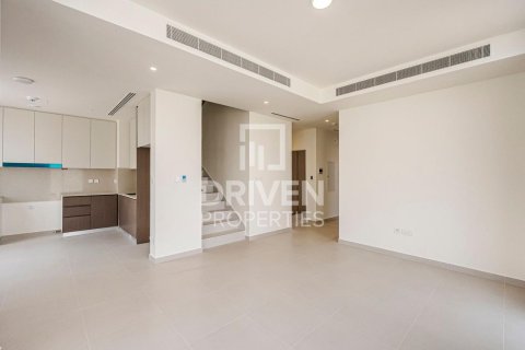 Villa in EMAAR South, Dubai South (Dubai World Central), Dubai 4 bedrooms, 519.79 sq.m. № 140996 - photo 2