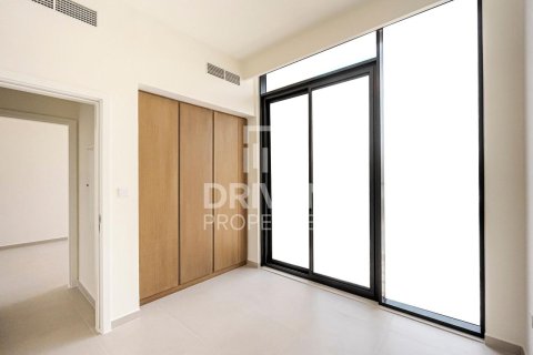 Villa in EMAAR South, Dubai South (Dubai World Central), Dubai 4 bedrooms, 519.79 sq.m. № 140996 - photo 9