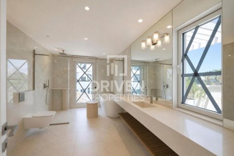 Villa in The Villa, Dubai 4 bedrooms, 1357.5 sq.m. № 140989 - photo 22