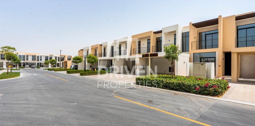 Villa in EMAAR South, Dubai South (Dubai World Central), Dubai 3 bedrooms, 137.78 sq.m. № 140998