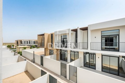 Villa in EMAAR South, Dubai South (Dubai World Central), Dubai 3 bedrooms, 137.78 sq.m. № 140998 - photo 18