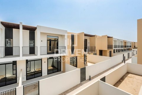 Villa in EMAAR South, Dubai South (Dubai World Central), Dubai 3 bedrooms, 137.78 sq.m. № 140998 - photo 15