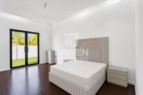 Villa in Jasmine Leaf, Al Barari, Dubai 6 bedrooms, 1902.84 sq.m. № 140987 - photo 16