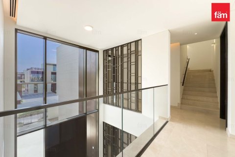 Villa in Dubai Hills Estate, Dubai 5 bedrooms, 660 sq.m. № 69662 - photo 10