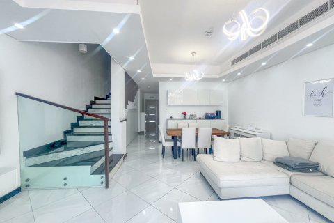Townhouse in Jumeirah Village Triangle, Dubai 3 bedrooms, 194 sq.m. № 134120 - photo 14