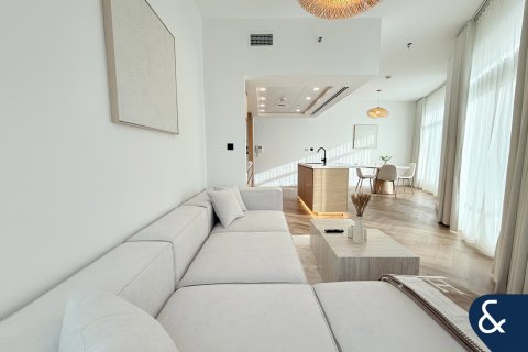 Apartment in Downtown Dubai (Downtown Burj Dubai), Dubai 1 bedroom, 82 sq.m. № 75873 - photo 2