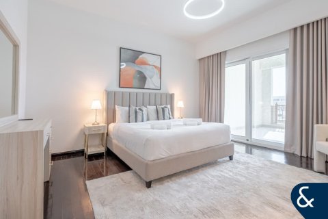 Купить квартиру в Marina Residences, Пальма Джумейра, Дубай: 3 спальни, 226м², № 75877 - фото 10