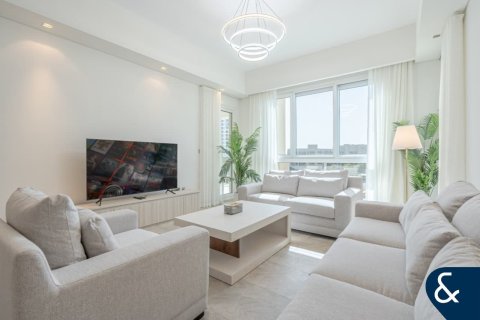 Купить квартиру в Marina Residences, Пальма Джумейра, Дубай: 3 спальни, 226м², № 75877 - фото 1