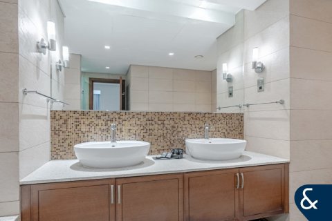 Купить квартиру в Marina Residences, Пальма Джумейра, Дубай: 3 спальни, 226м², № 75877 - фото 19