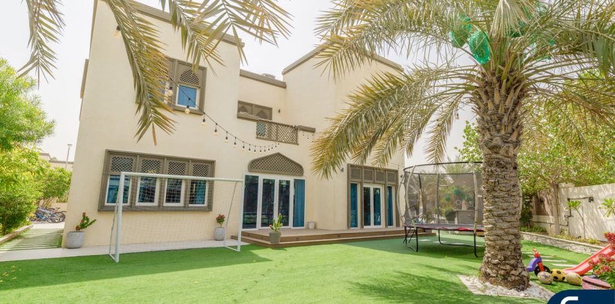 فيلا في Regional, Jumeirah Park, دبي 3 غرف نوم, 285 م² رقم 75874
