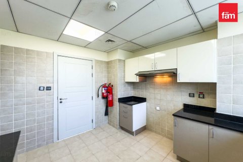 Снять в аренду квартиру в Дубае: 2 спальни, 142.5м², № 60191 - фото 7