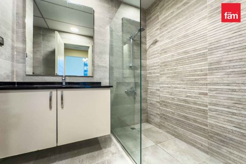 Снять в аренду квартиру в Дубае: 2 спальни, 142.5м², № 60191 - фото 21