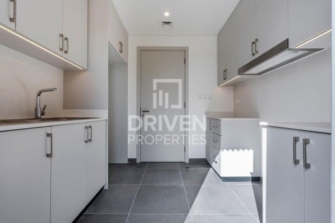 Villa in Arabian Ranches 3, Dubai 4 bedrooms, 287 sq.m. № 87658 - photo 12