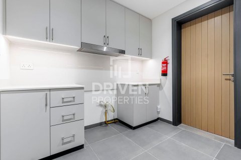 Villa in Arabian Ranches 3, Dubai 4 bedrooms, 287 sq.m. № 87658 - photo 9