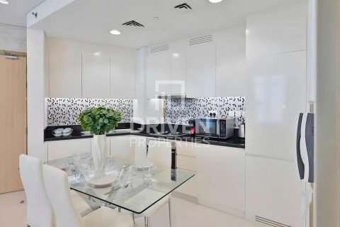 Apartment in Paramount Tower Hotel & Residences, Business Bay, Dubai 2 bedrooms, 122.72 sq.m. № 136673 - photo 16