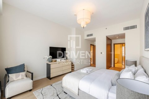 Apartment in Al Wasl, Dubai 3 bedrooms, 186.55 sq.m. № 136671 - photo 8