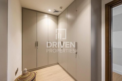 Apartment in Al Wasl, Dubai 3 bedrooms, 186.55 sq.m. № 136671 - photo 15