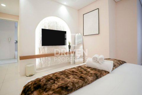 Apartment in Paramount Tower Hotel & Residences, Business Bay, Dubai 2 bedrooms, 122.72 sq.m. № 136670 - photo 8
