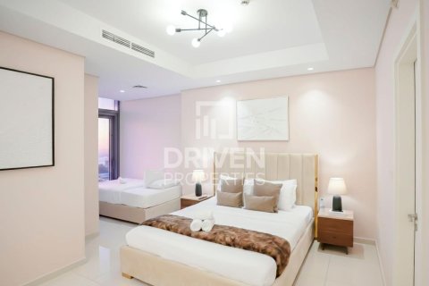 Apartment in Paramount Tower Hotel & Residences, Business Bay, Dubai 2 bedrooms, 122.72 sq.m. № 136670 - photo 3