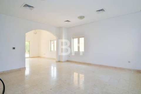 Villa in The Villa, Dubai 5 bedrooms, 334 sq.m. № 56272 - photo 2