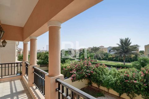 Villa in The Villa, Dubai 5 bedrooms, 334 sq.m. № 56272 - photo 16