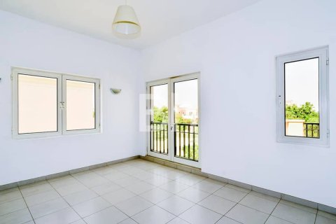 Villa in The Villa, Dubai 5 bedrooms, 334 sq.m. № 56272 - photo 4